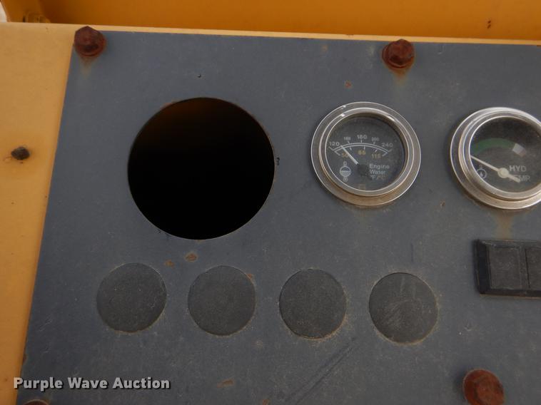 image for item FH9288 Bomag BW12R pneumatic roller