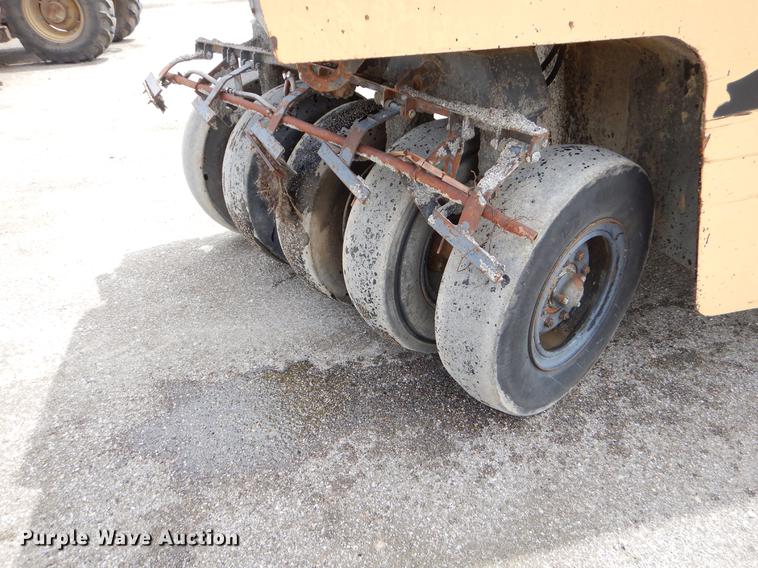 image for item FH9288 Bomag BW12R pneumatic roller