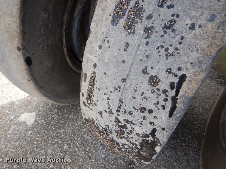 image for item FH9288 Bomag BW12R pneumatic roller