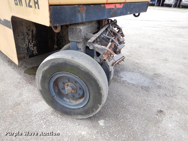 image for item FH9288 Bomag BW12R pneumatic roller