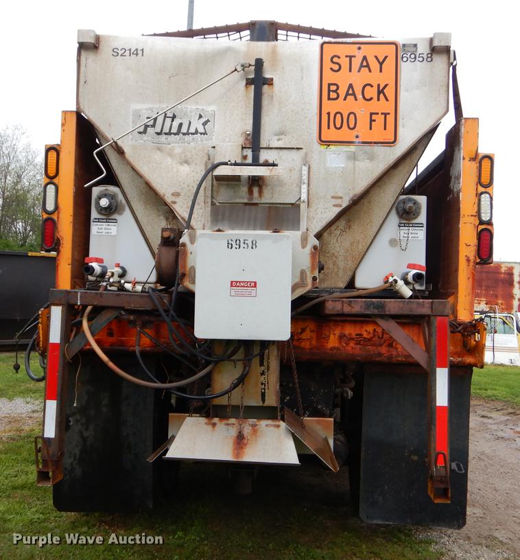 image for item FH9338 2002 International 2554 dump truck