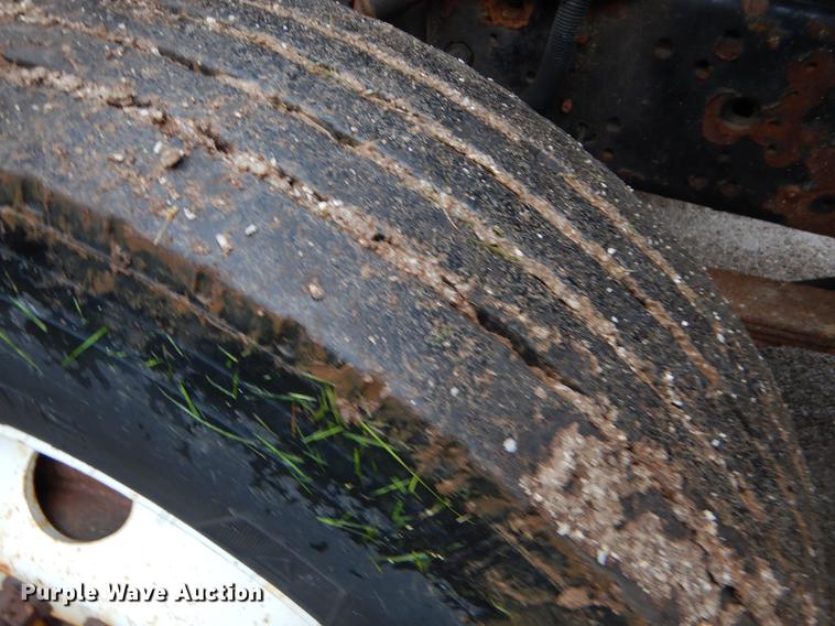 image for item FH9338 2002 International 2554 dump truck