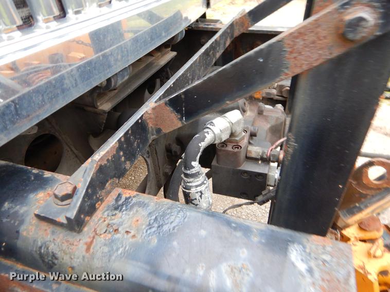 image for item FH9339 2006 International 7400 flatbed truck