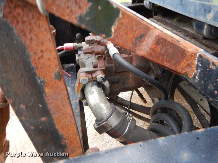 image for item FH9341 2006 International 7400 truck cab and chassis