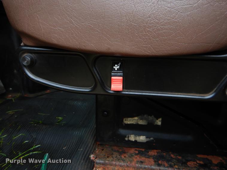 image for item FH9343 2002 International 4900 dump truck