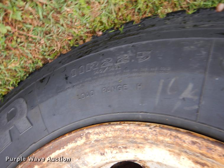 image for item FH9343 2002 International 4900 dump truck