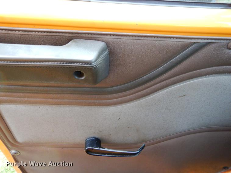 image for item FH9345 2002 International 2554 dump truck