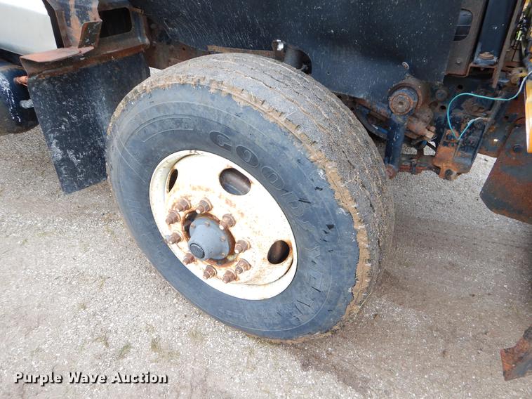 image for item FH9345 2002 International 2554 dump truck