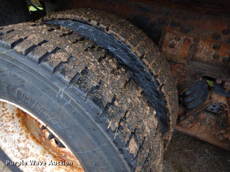 image for item FH9345 2002 International 2554 dump truck