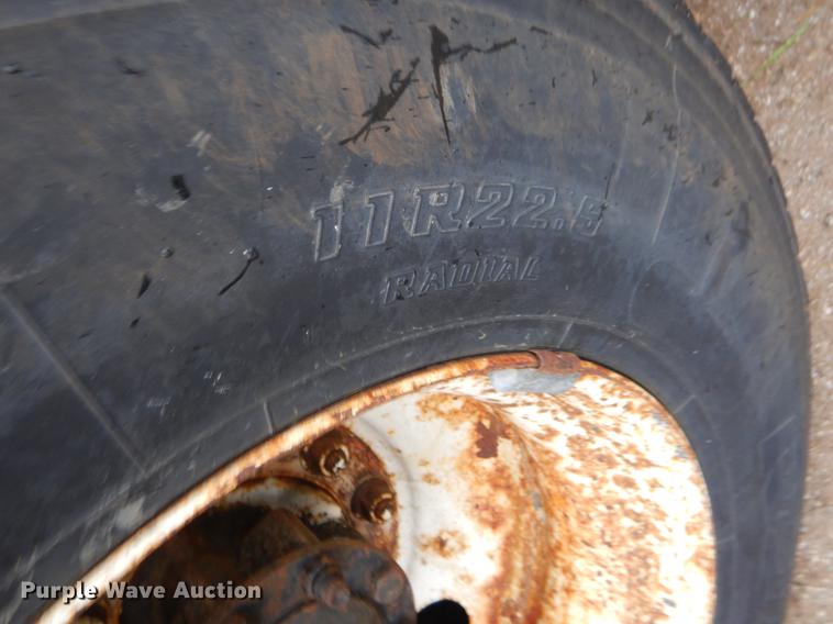 image for item FH9345 2002 International 2554 dump truck