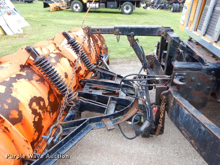 image for item FH9345 2002 International 2554 dump truck