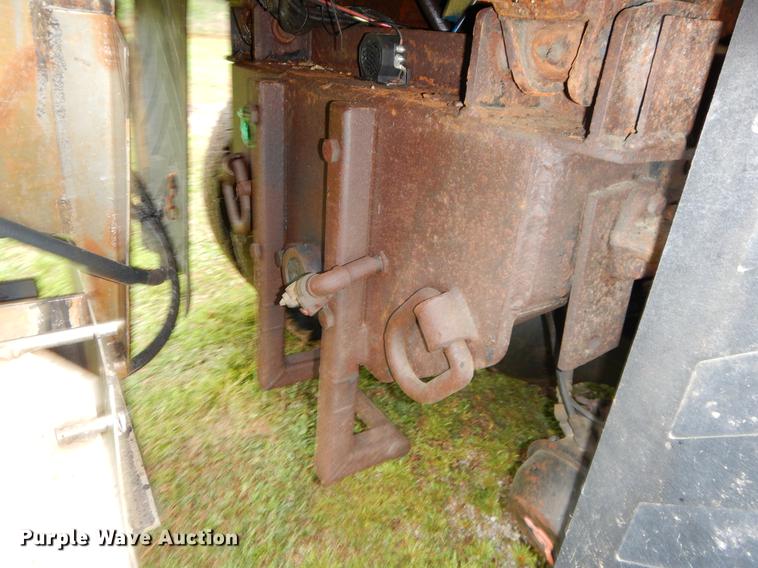 image for item FH9345 2002 International 2554 dump truck