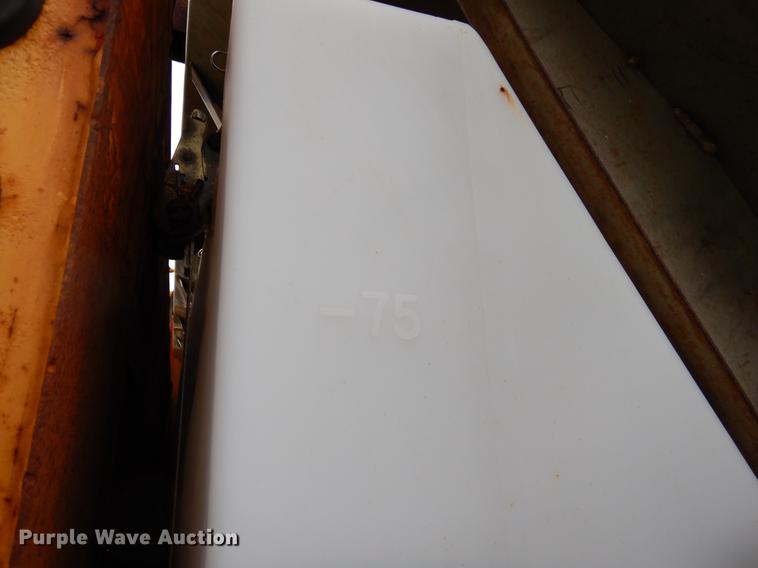 image for item FH9345 2002 International 2554 dump truck