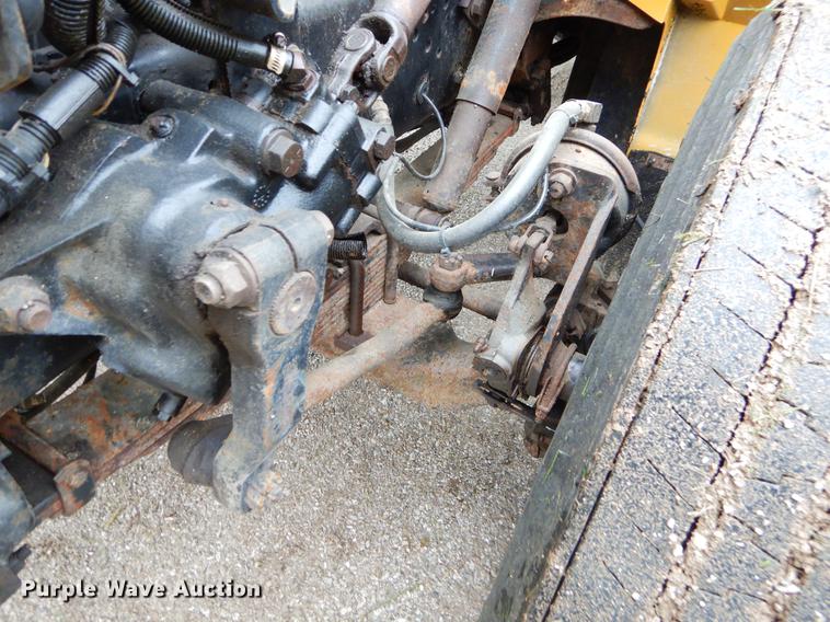 image for item FH9349 2002 International 4900 truck cab and chassis