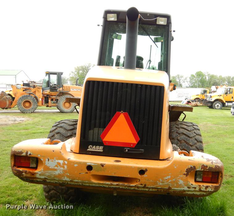 image for item FH9350 2002 Case 621D wheel loader