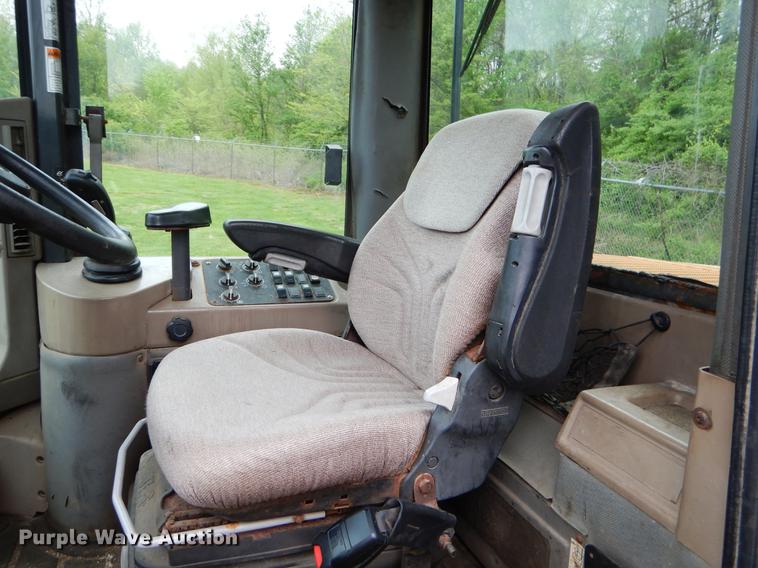 image for item FH9350 2002 Case 621D wheel loader