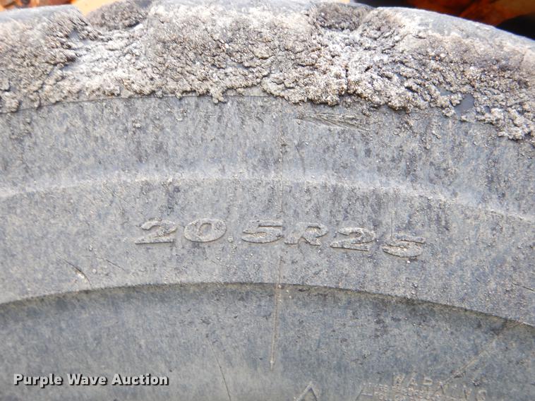 image for item FH9350 2002 Case 621D wheel loader