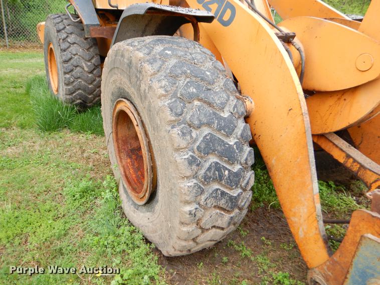image for item FH9350 2002 Case 621D wheel loader