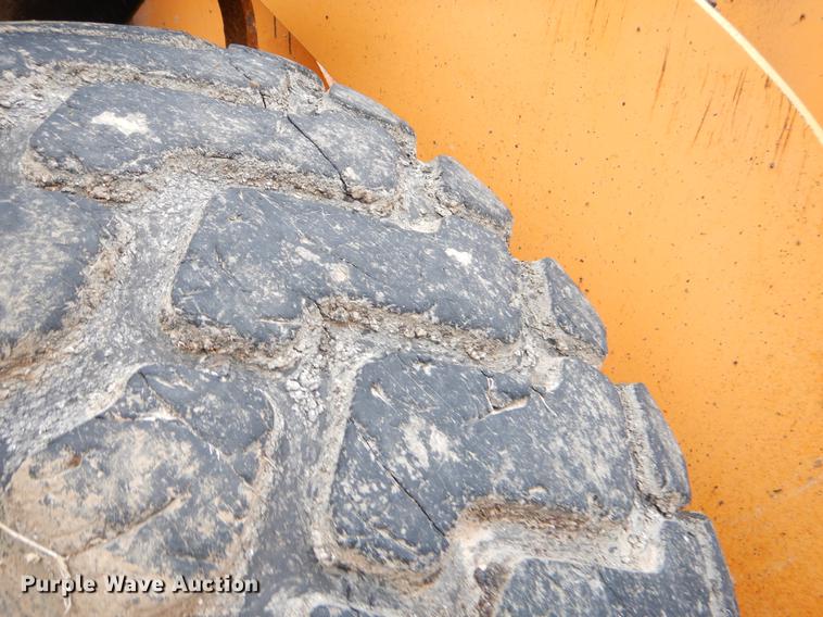 image for item FH9350 2002 Case 621D wheel loader