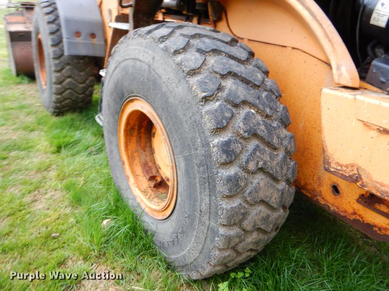 image for item FH9350 2002 Case 621D wheel loader
