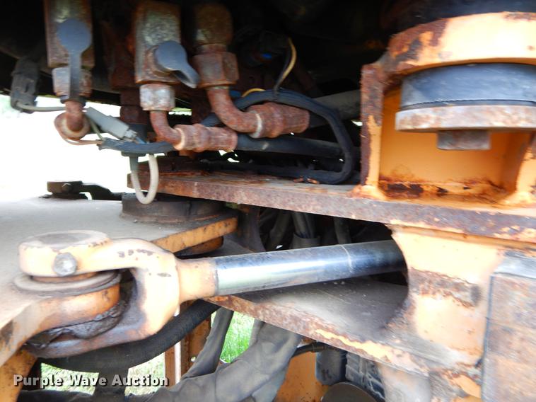 image for item FH9350 2002 Case 621D wheel loader