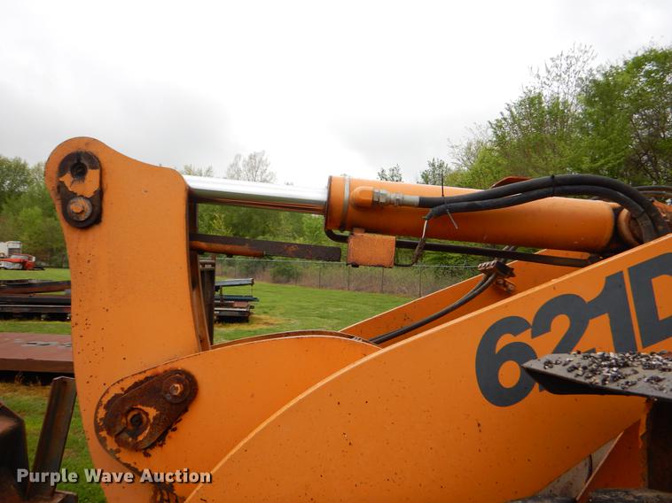 image for item FH9350 2002 Case 621D wheel loader