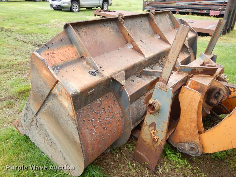 image for item FH9350 2002 Case 621D wheel loader