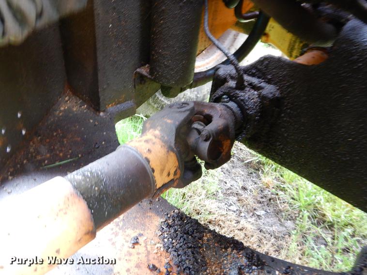 image for item FH9350 2002 Case 621D wheel loader