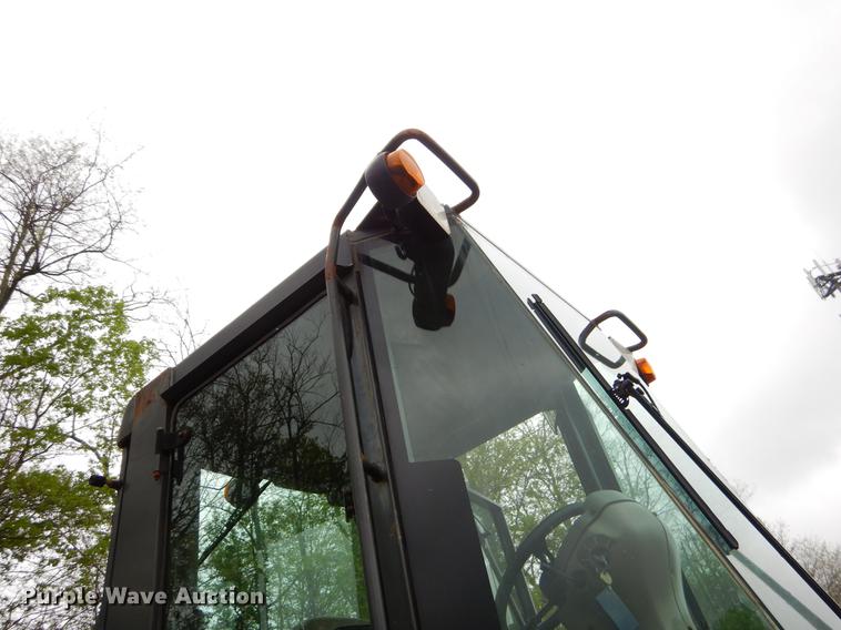 image for item FH9350 2002 Case 621D wheel loader