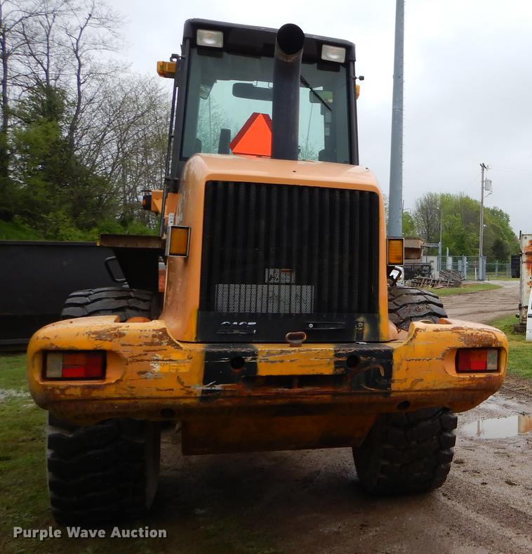 image for item FH9351 2002 Case 621D wheel loader