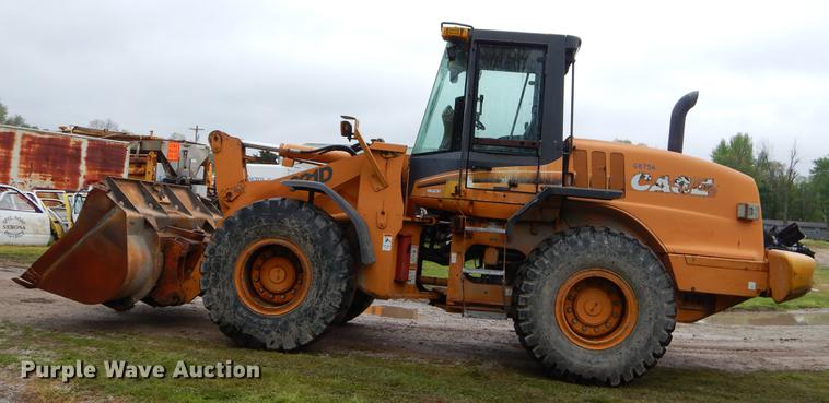 image for item FH9351 2002 Case 621D wheel loader