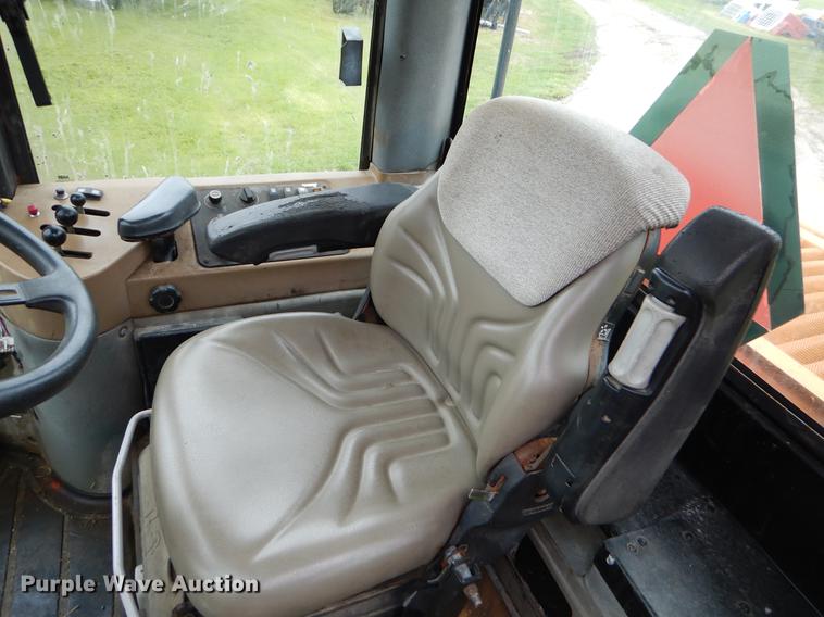 image for item FH9351 2002 Case 621D wheel loader