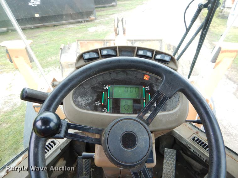 image for item FH9351 2002 Case 621D wheel loader