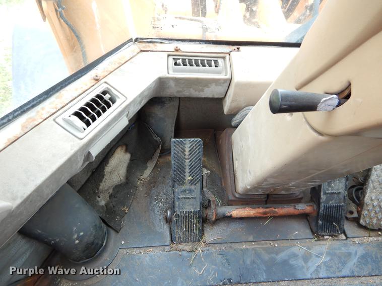 image for item FH9351 2002 Case 621D wheel loader