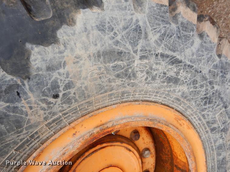 image for item FH9351 2002 Case 621D wheel loader