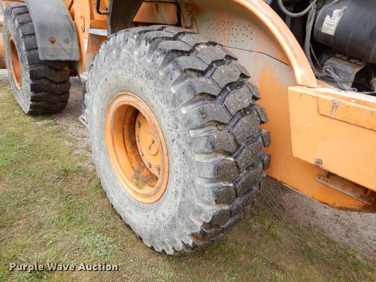 image for item FH9351 2002 Case 621D wheel loader