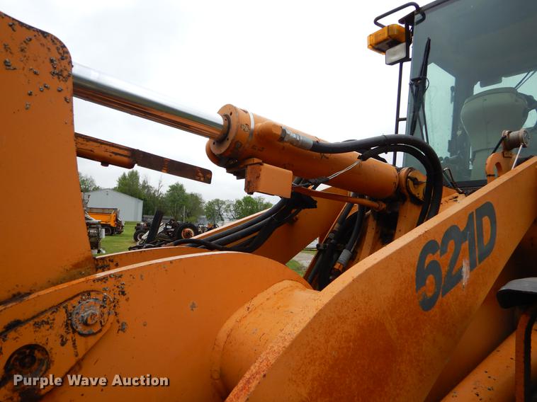image for item FH9351 2002 Case 621D wheel loader