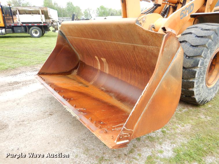 image for item FH9351 2002 Case 621D wheel loader