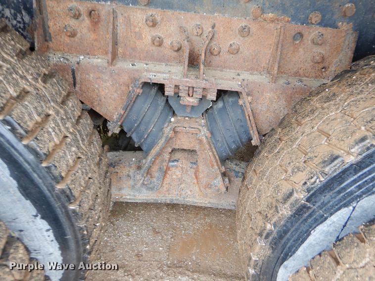 image for item FH9352 2002 International 2554 dump truck