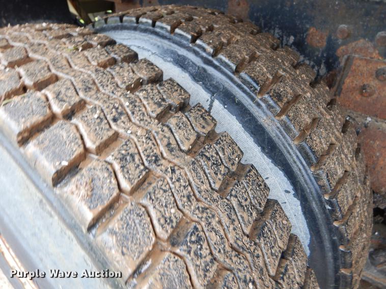 image for item FH9352 2002 International 2554 dump truck