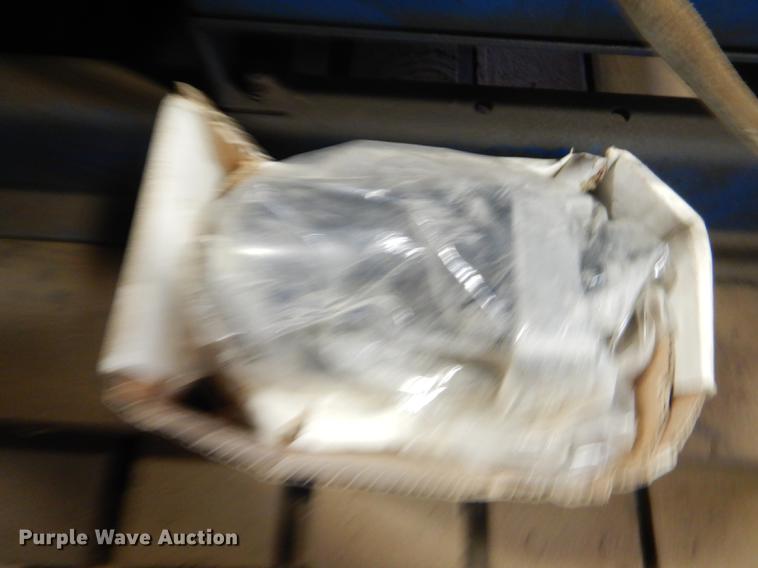 image for item FH9381 Bison II B130N mosquito fogger