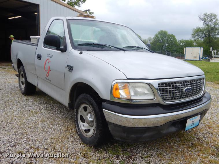 image for item FH9382 2003 Ford F150 pickup truck