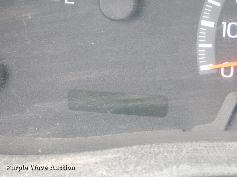 image for item FH9382 2003 Ford F150 pickup truck