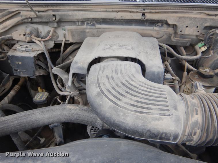 image for item FH9382 2003 Ford F150 pickup truck