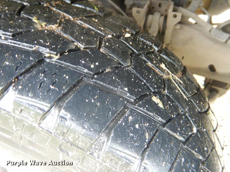 image for item FH9382 2003 Ford F150 pickup truck