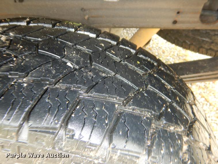 image for item FH9382 2003 Ford F150 pickup truck