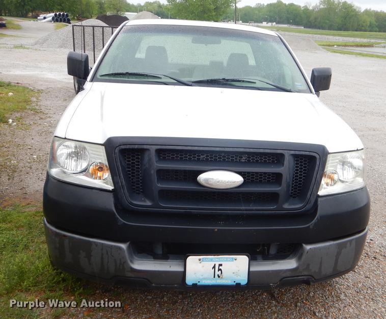 image for item FH9383 2005 Ford F150 pickup truck