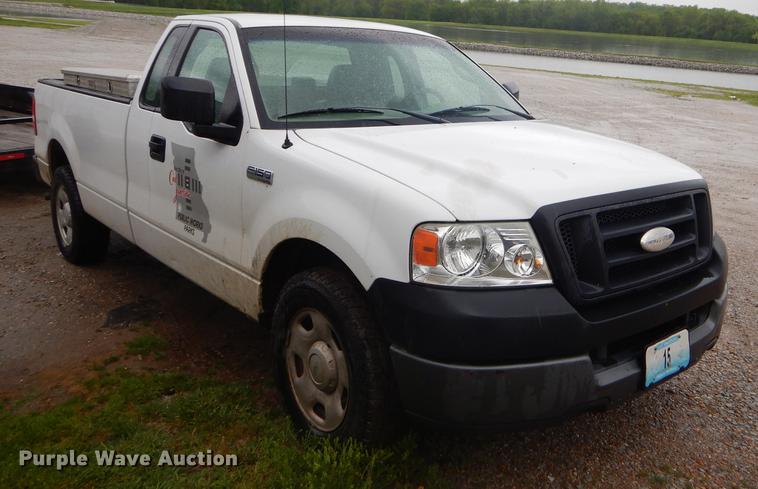 image for item FH9383 2005 Ford F150 pickup truck