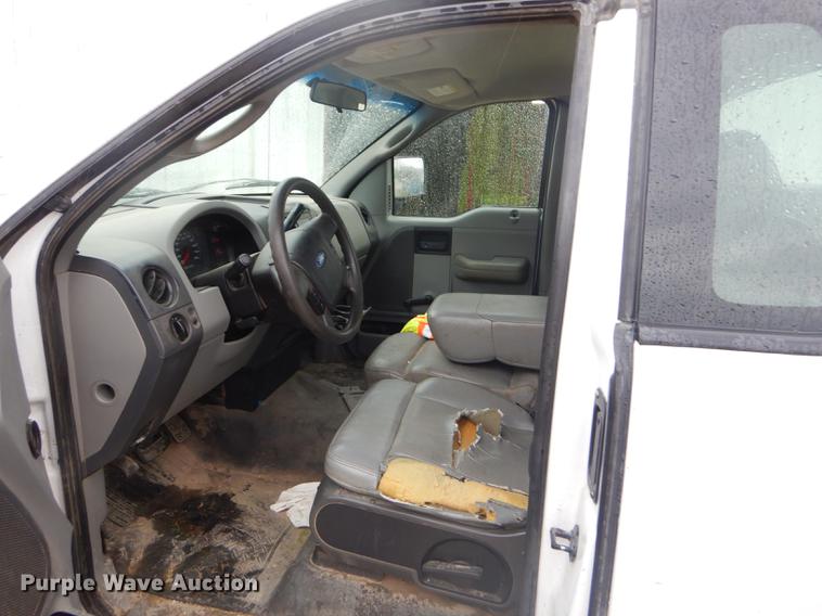 image for item FH9383 2005 Ford F150 pickup truck
