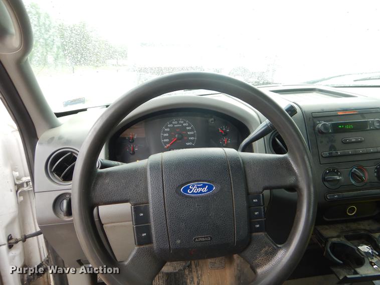 image for item FH9383 2005 Ford F150 pickup truck